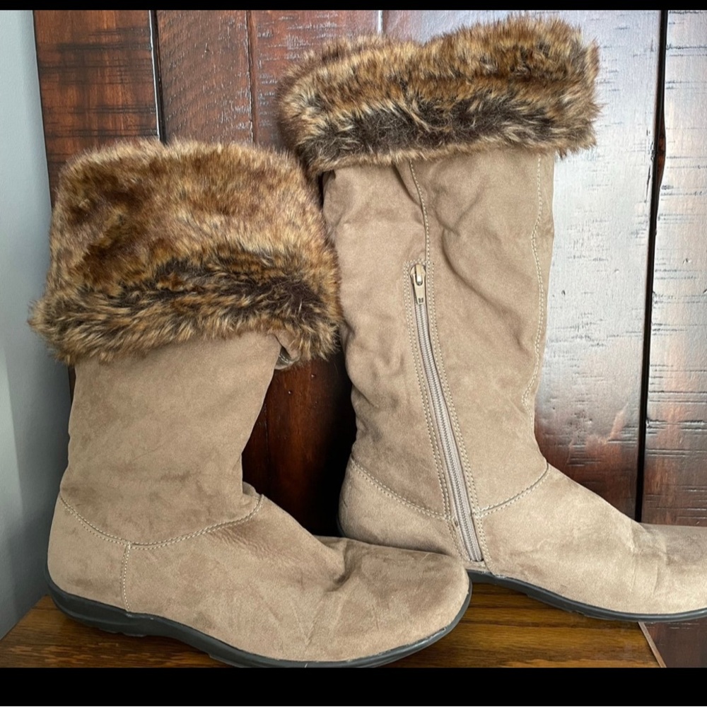 Naturalizer Boots Dark Brown Footwear Fur ADJUSTABLE Height